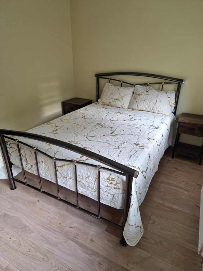 Private Room Манчестър Екстериор снимка